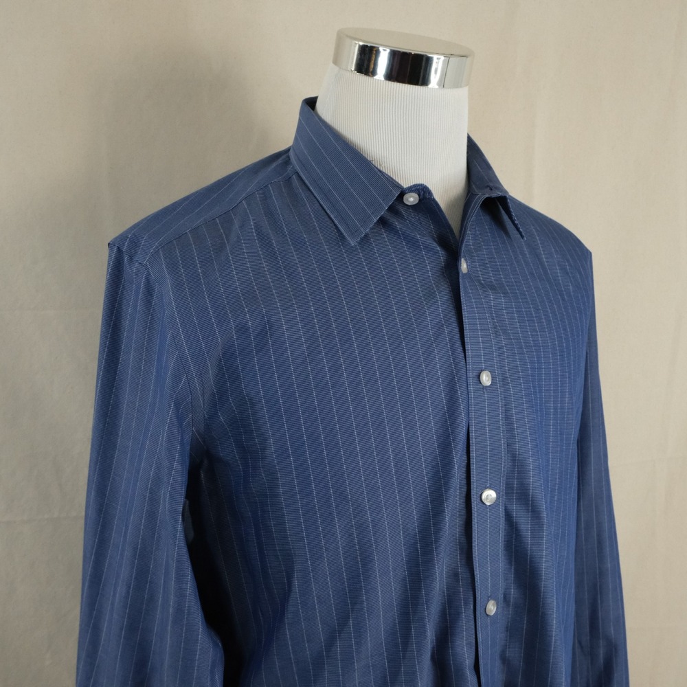 UNTUCKit Large Wrinkle Free Button Front Shirt Blue Pinstripe Cotton Mens